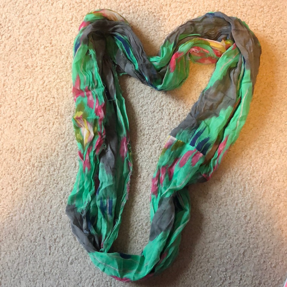 Multicolor infinity scarf